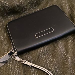 Vera Bradley wristlet NWT